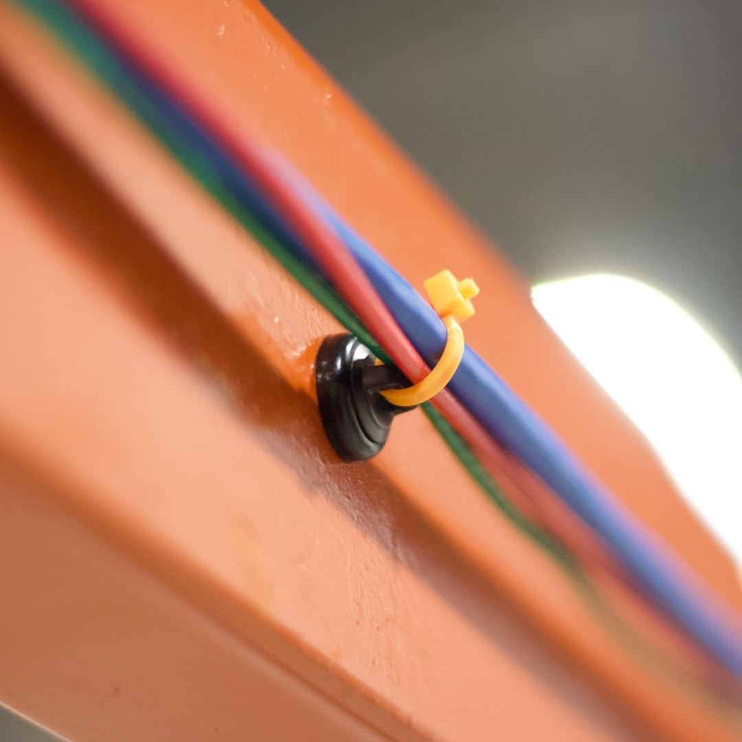 (Pack 10, Mag Daddy Magnetic Cable Tie Mount - Small of Black)