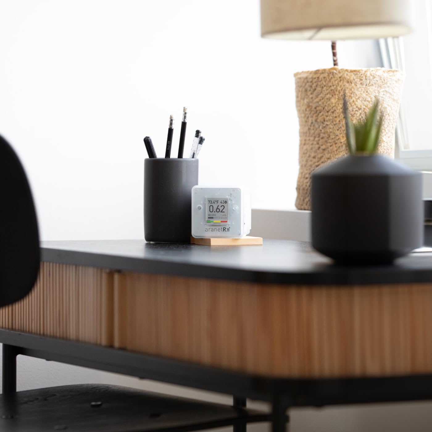 SAF Aranet Radon Detector for Home: 10-Min Measurement, Temperature, Relative Humidity, Pressure, E-Ink Display, 7-Year Battery, Portable with Free App, Bq/m3 & pCi/L Selectable