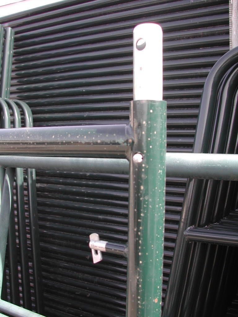 CBM Scaffold 5' X 5'1"" X 7' Flip Lock Frames and Cross Braces (Set of 6), Dark Green