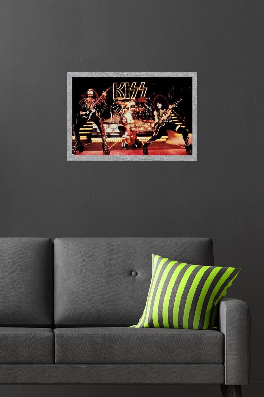 Kiss - Live Show Wall Poster, 22.4L" x 14.7W", Gray Framed Version