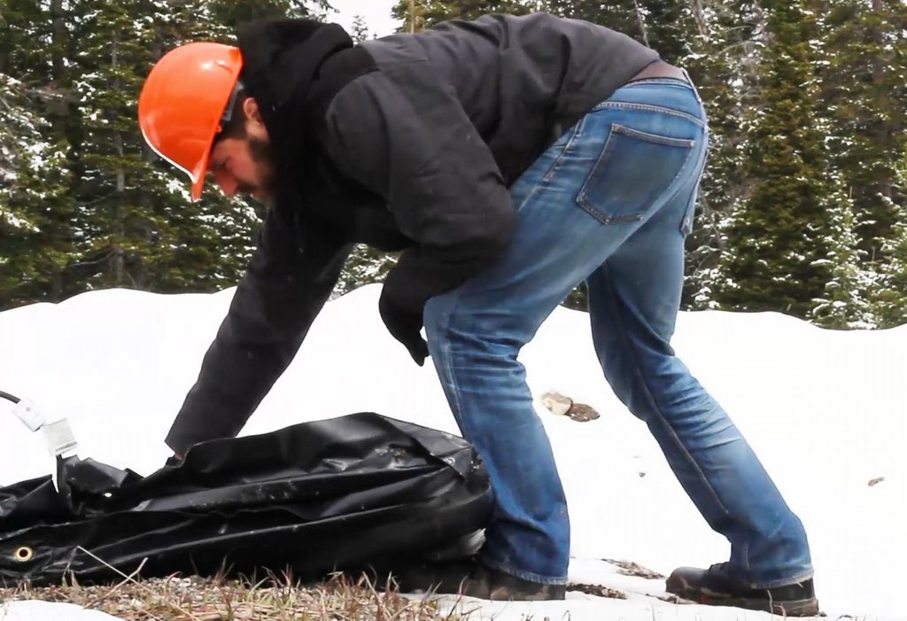 Powerblanket EH0310 Insulated Concrete Curing Blanket, Flat Thermal Ground Thawing Foam Tarp w/3’x10’ Heated - 4’x11' Finished Dimensions & 15 amp Plug