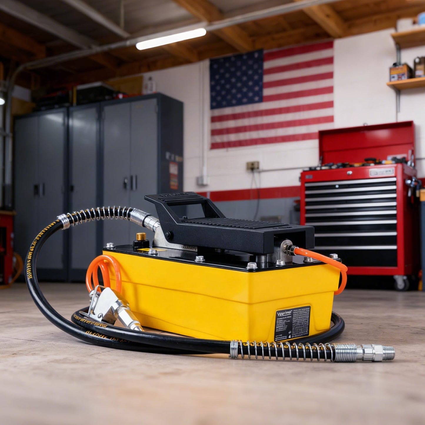 VigorTrek Air Hydraulic Pump, 10,000 PSI, 0.6 Gal Foot Padel Hydraulic Pumps with 6.6 ft Hose and Spray Gun, NPT 3/8" Outlet & 1/4" Inlet, Yellow