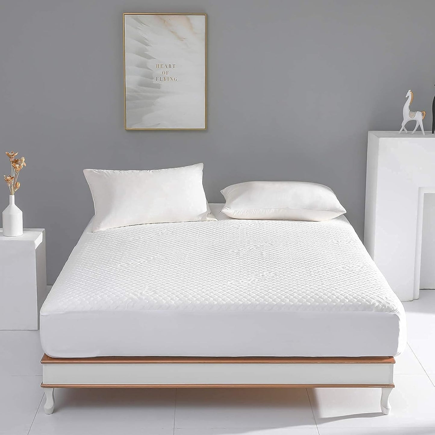 Skiennix King Size Waterproof Mattress Protector - Deep Pocket Fitted Cover for Mattresses Up to 18''