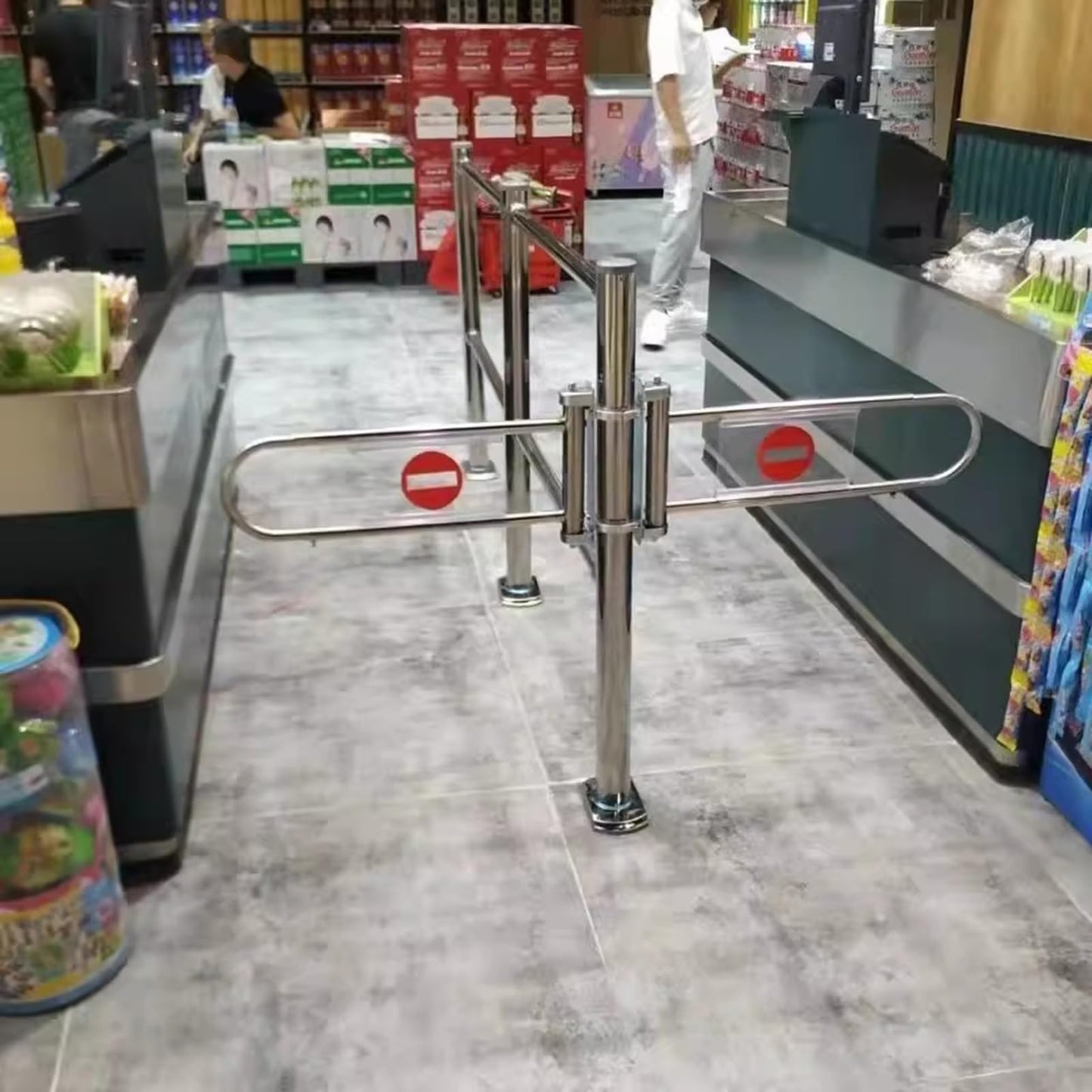 MSHOSAC Supermarket Cashier Counter Safety Gate - One-Way Metal Entrance with Automatic Closing Swing - Spring-Loaded Design for Warehouse & Mall Use (Black, 200x100cm)