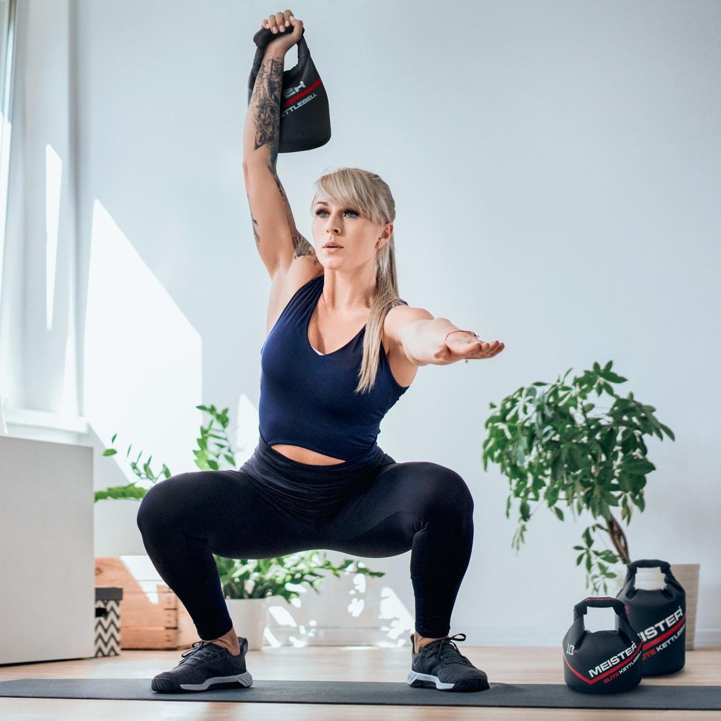 Meister Elite Portable Sand Kettlebell - Soft Sandbag Weight - 10lb / 4.5kg
