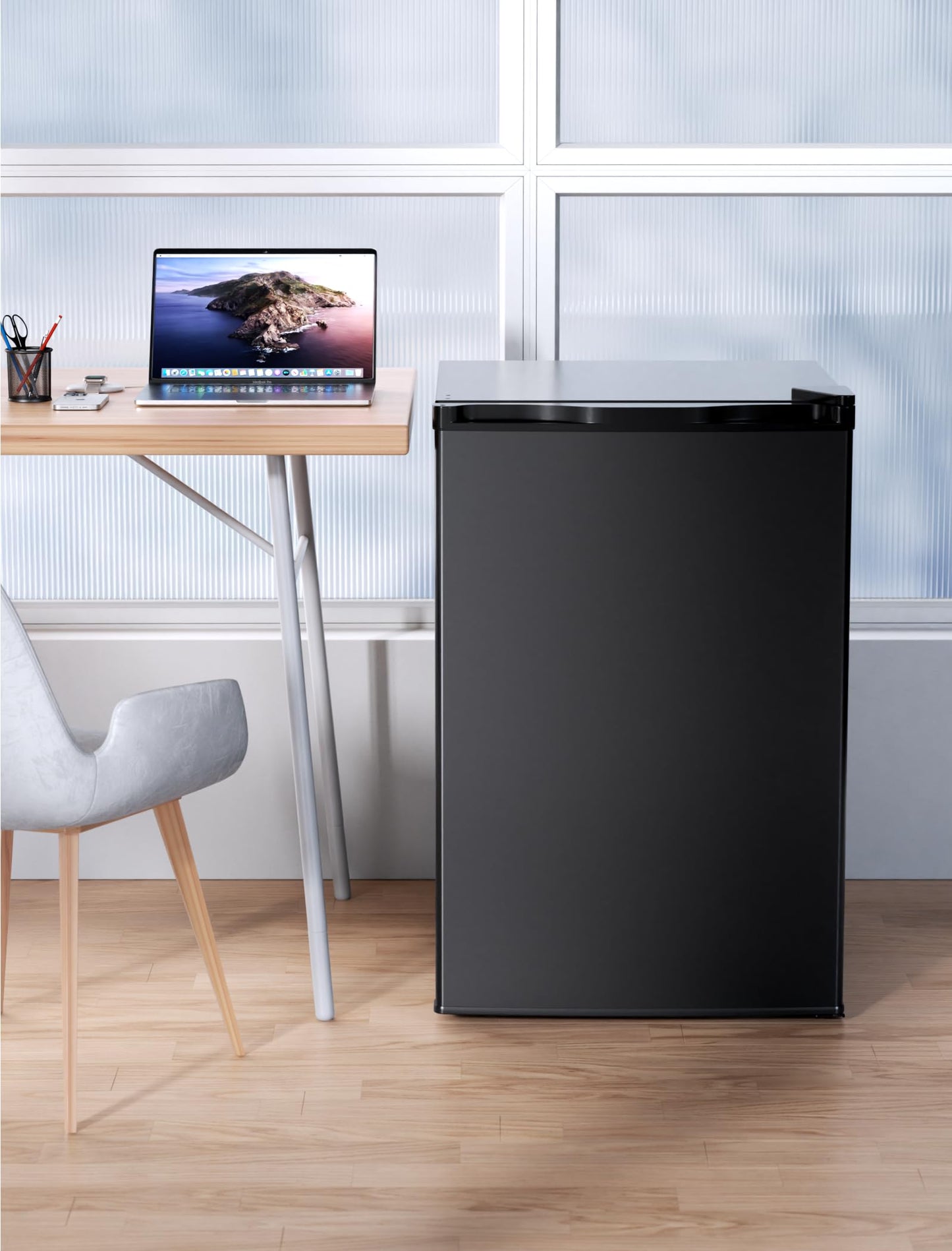 COWSAR 4.5 Cu.Ft Dorm Fridge with Freezer, Single Reversible Door Apartment Refrigerator, Adjustable Thermostat, Ultra Quiet, Energy Efficient Commercial Compact Fridge for Bedroom Dorm Office, Black