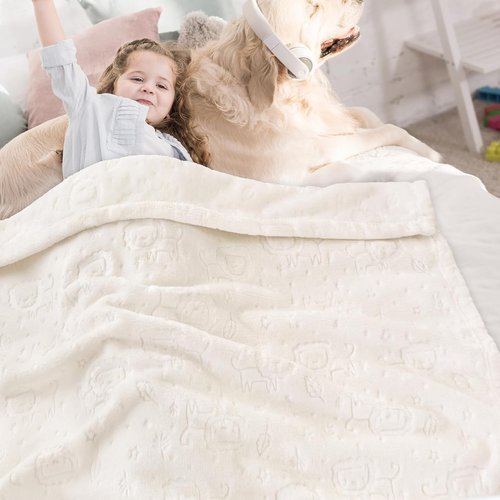 BORITAR Fleece Baby Blanket - Ultra Soft 3D Animal Design | Cozy Infant Toddler Receiving Blanket (30x40 Inches, Cream)