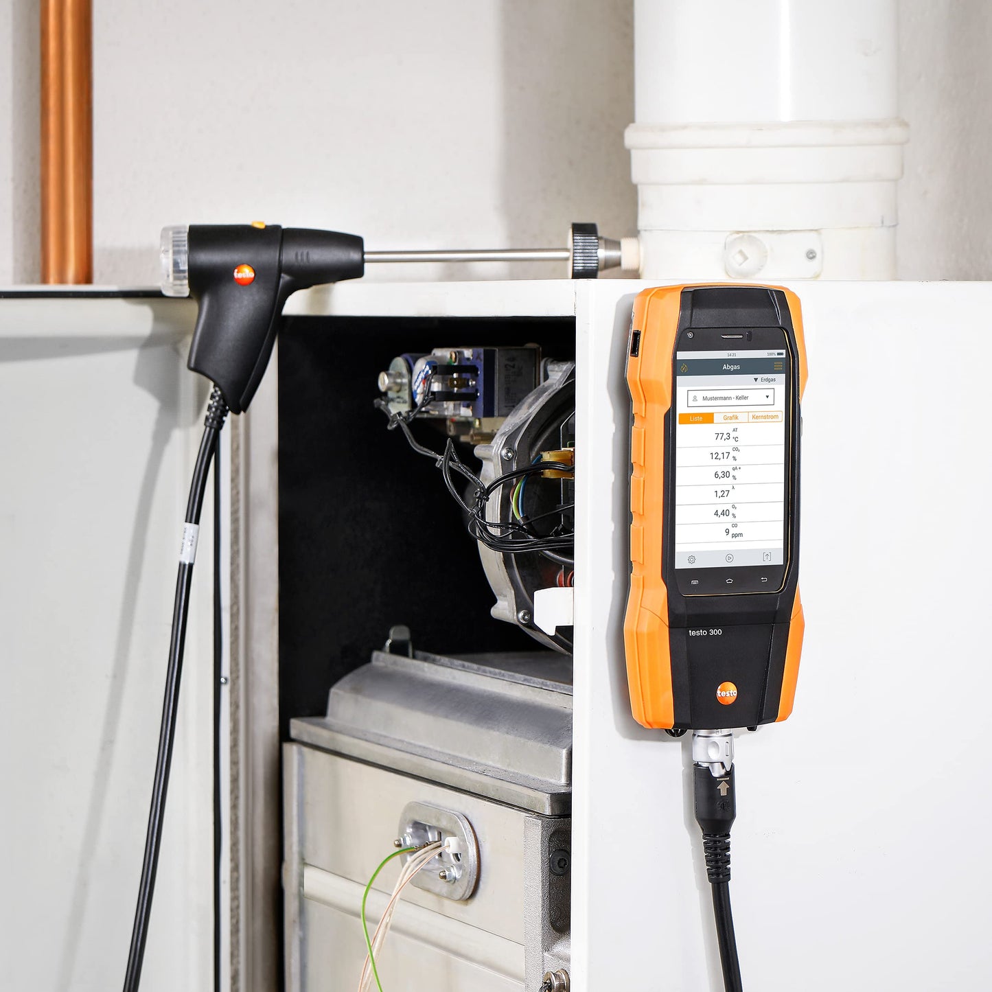 testo 300 Combustion Analyzer HVAC Kit - Residential Combustion Leak Tester for Flue Gas, Draft, Differential Pressure, Ambient CO Levels of Heating Systems - Natural Gas Leak Tester with Spare Probe