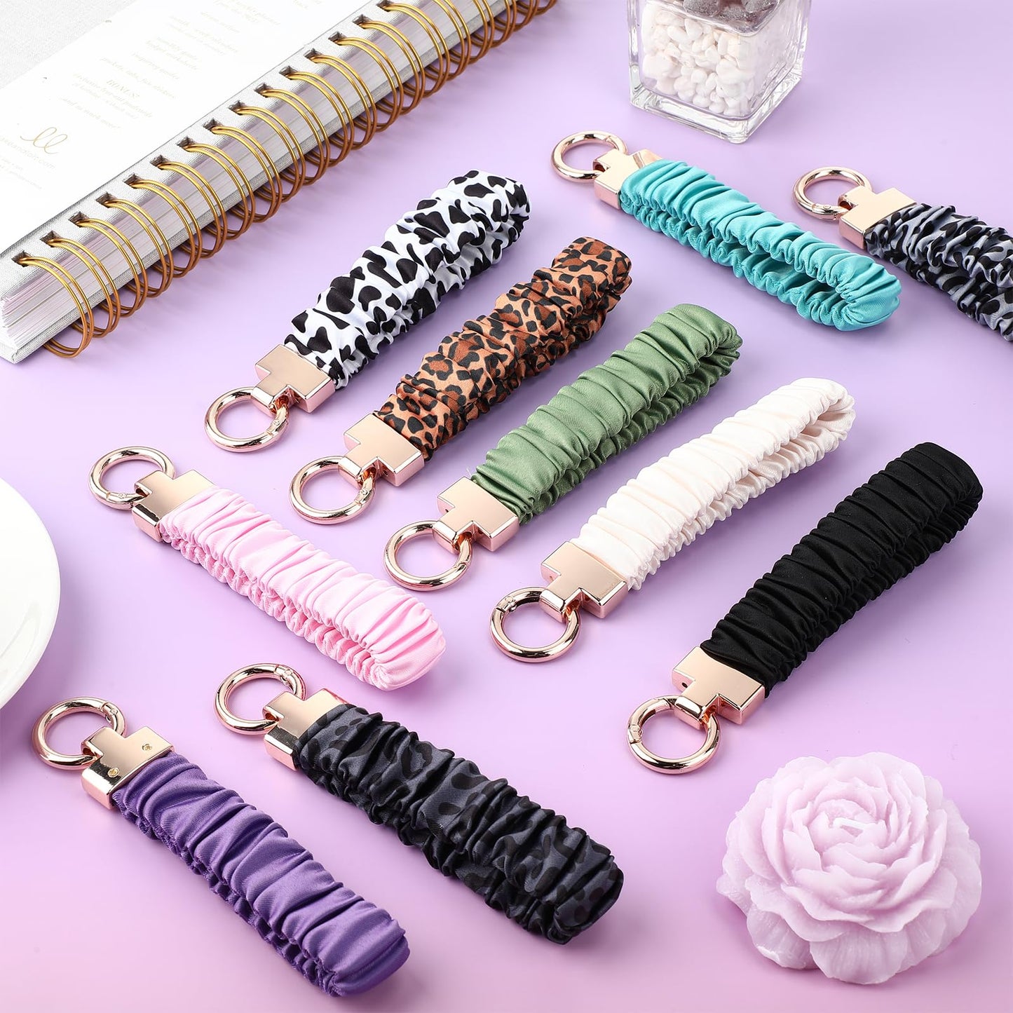 Sylixonae Cute Scrunchie Keychain Wristlet for Women & Men - Stretchy Car Key Holder with D Ring for Gym, Shopping, Travel (Black Leopard)