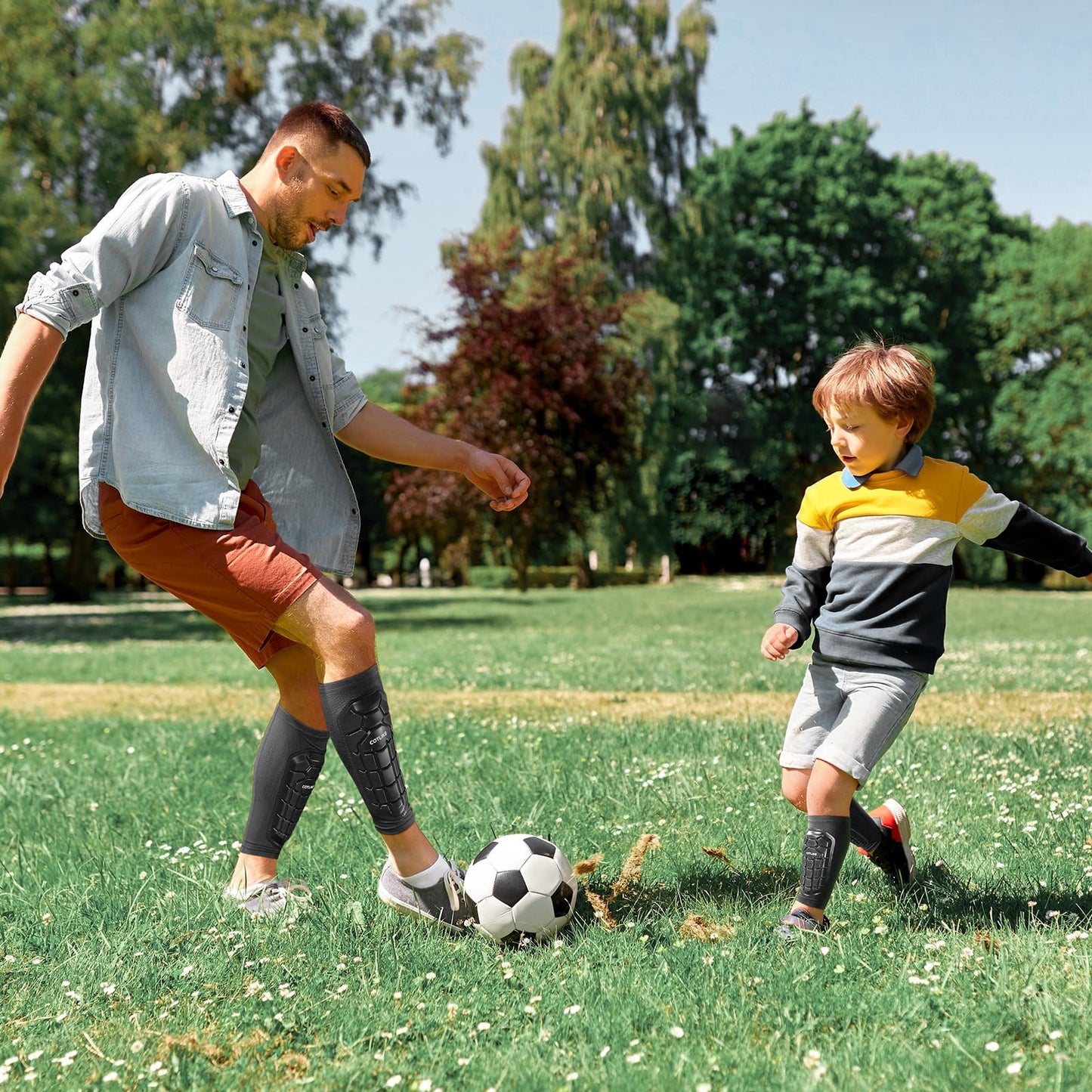 Soccer Shin Guards Kids Youth, Shin Guard Sleeves for Boys Girls Adults Men Women, Protective Soccer Equipment for 2-18 Years Old Boys Girls, High Impact Resistant Breathable Comfortable - XS