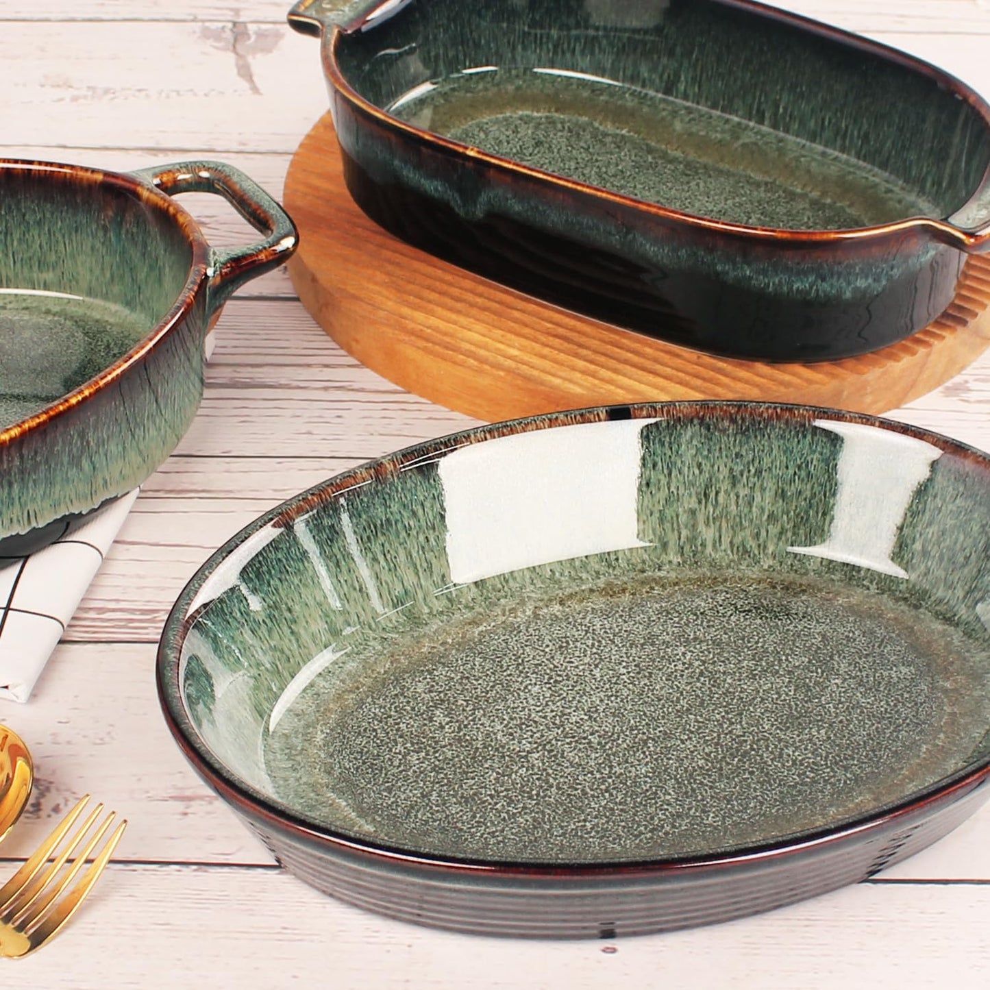 LIUYWYHCF Oval 9.5 x 7 Inch Ceramic Pie Pan Quiche Baking Dish Set of 2, 22 Ounces Non-Stick Pie Dish Quiche Pan, Tart, Pot Pies, Dessert, Pie Plate for Apple, Oven, Dishwasher and Microwave Safe