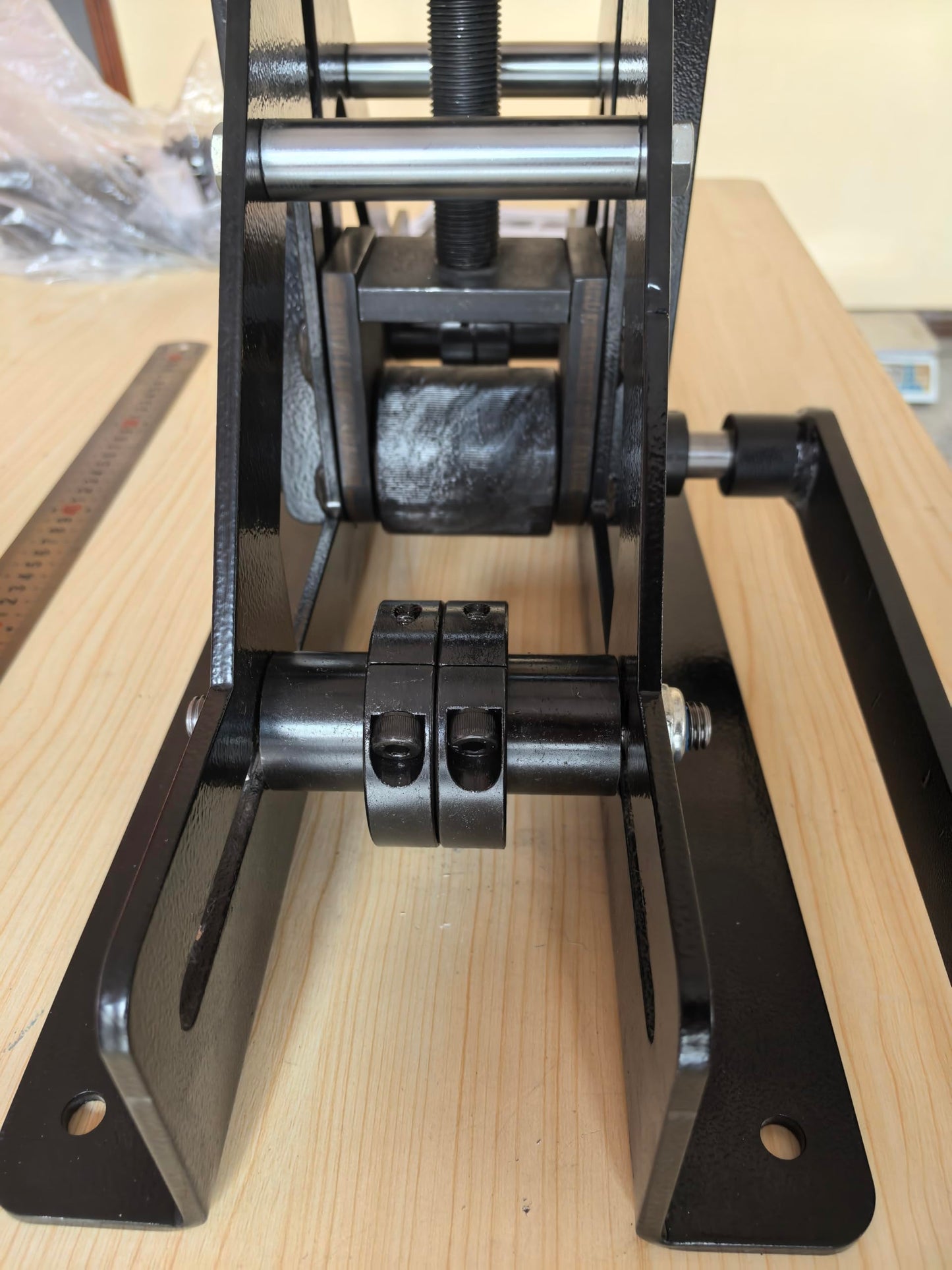 Quaintfab -TR-03 Manual flat bar Roller,Square and Rectangular Tube Bender,Tube Roller