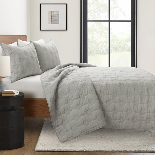 Lush Decor Hexagon Honeycomb Embroidered Textured Cotton Quilt Gray 3 Piece Set Full/Queen - Soft Lightweight Modern 3 Piece Bedding Set