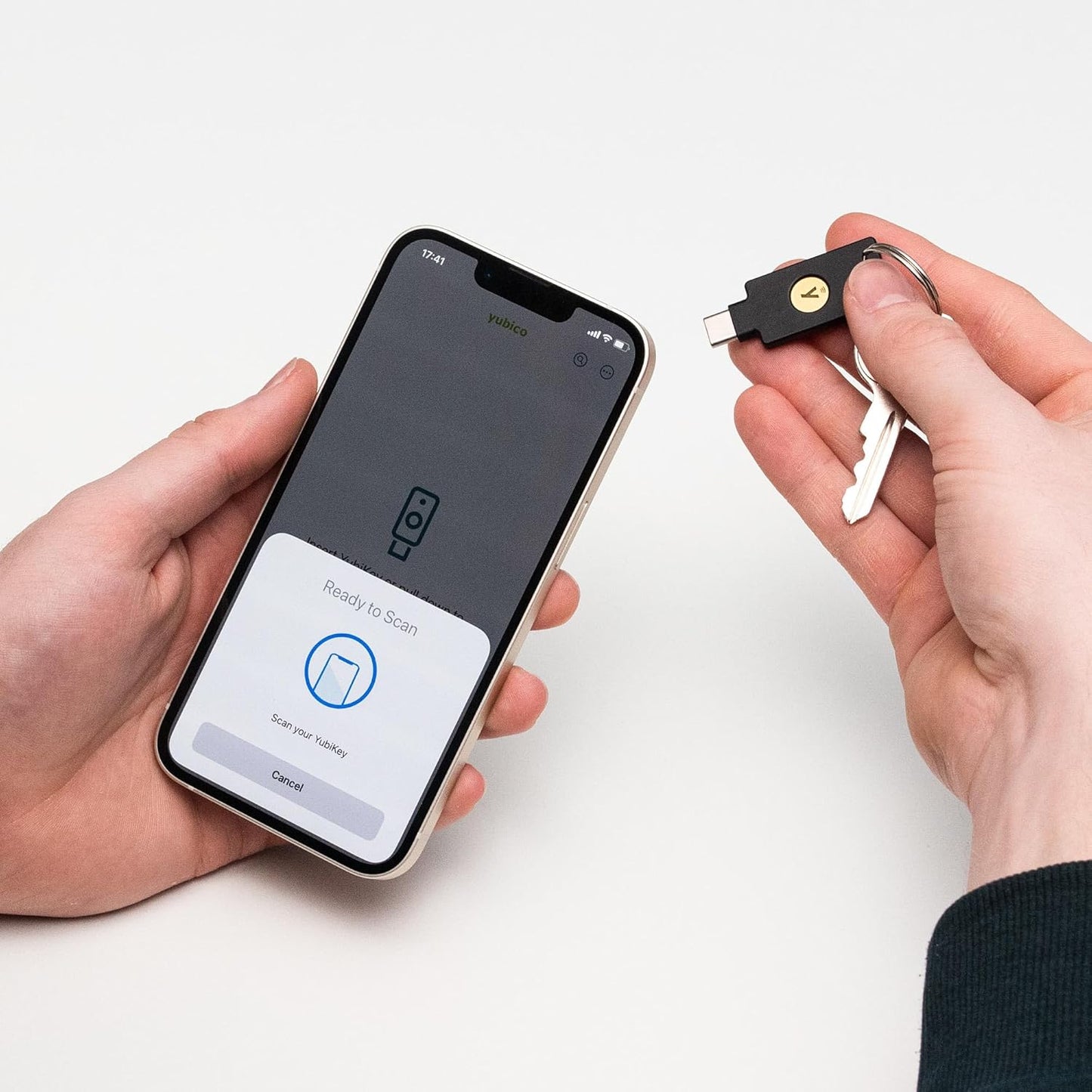 Yubico - Security Key C NFC - Basic Compatibility - Multi-Factor authentication (MFA) Security Key and passkey, Connect