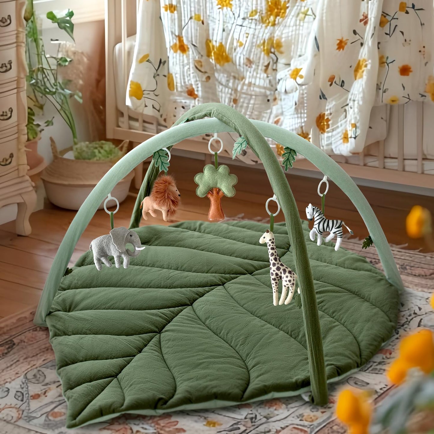 Baby Play Gym with Mat Leaf Shaped, Baby Play Mat with 5 Hanging Toys Tummy Time Mat, Baby Gym Activity Center, Washable (Green)