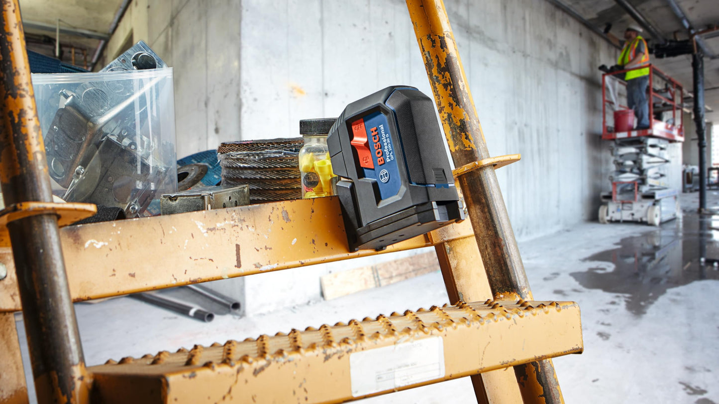 BOSCH GPL100-30G Green-Beam Self-Leveling Alignment Laser, Includes 2 AA Batteries, Built-In Multipurpose Mount, & Hard Carrying Case