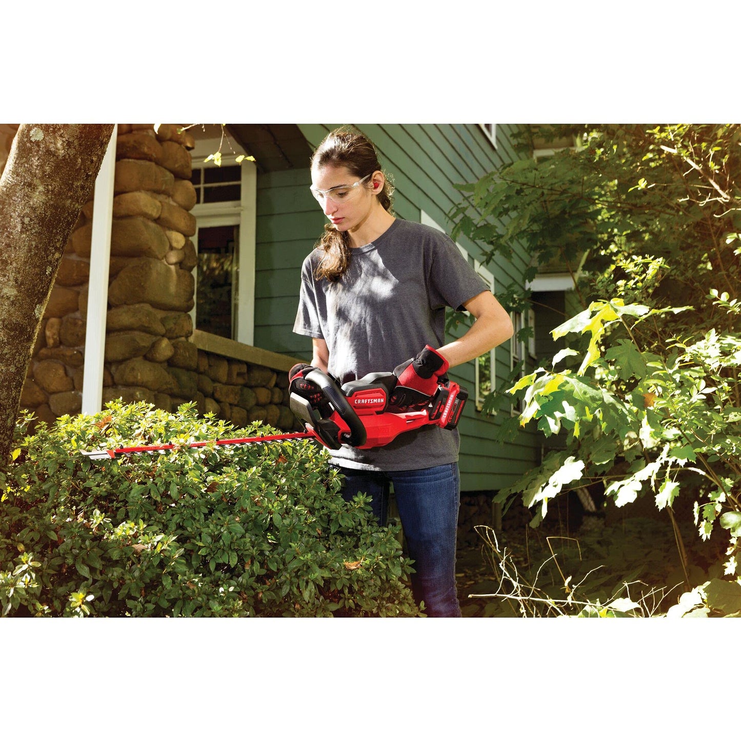 CRAFTSMAN V20 Cordless Hedge Trimmer, 22 inch, Bare Tool Only (CMCHTS820B)