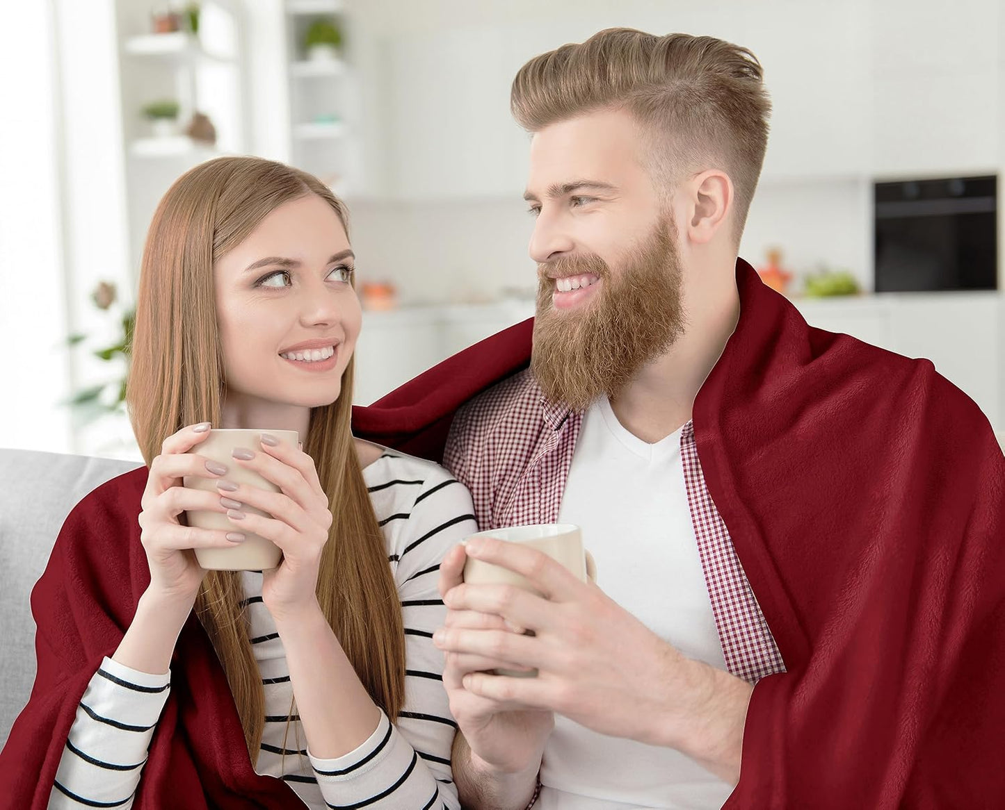 Utopia Bedding Fleece Blanket - Luxury Burgundy Queen Size Microfiber | Soft & Anti-Static (90x90 Inch)