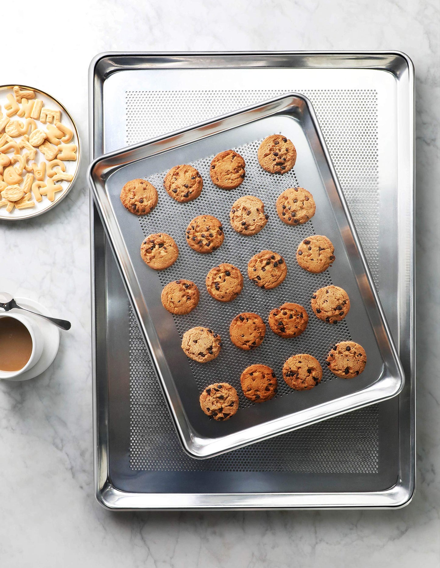 New Star Foodservice Commercial-Grade 18-Gauge Aluminum Sheet Pan/Bun Pan, Full Size, 18 L x 26 W x 1 H