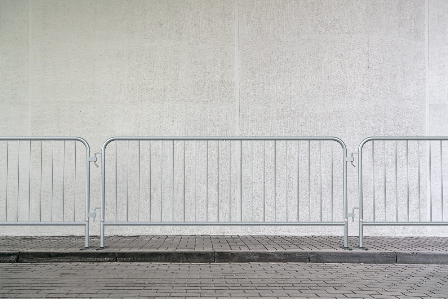 Angry Bull Barricades Barricade in a Box 2.0 - Heavy Duty Interlocking Steel Barricade, 8.5 Ft. (Hot Dipped Galvanized, Flat feet)