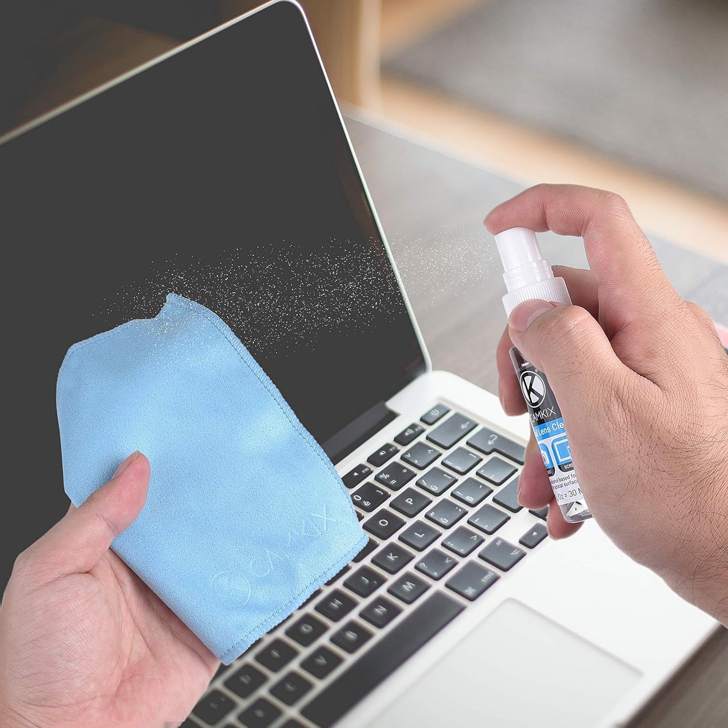 CamKix 2X 2X Lens and Screen Cleaning Kit - Cleaning Spray Microfiber Cloth - Perfect to Clean The Lens of Your DSLR