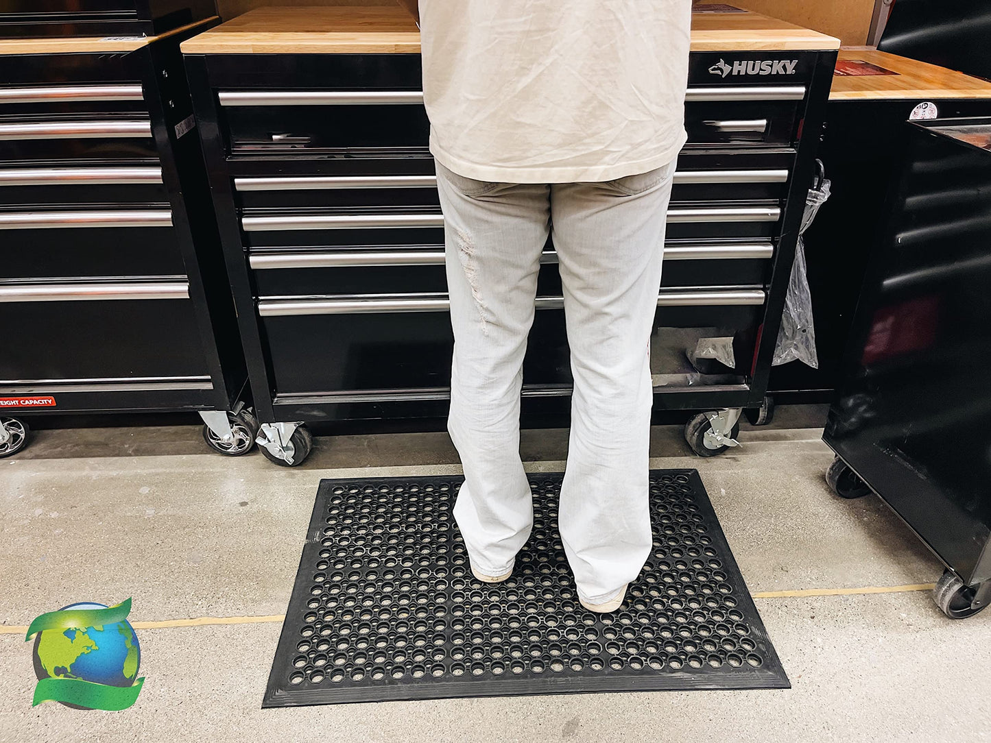 Envelor 4 Pack Anti Fatigue Mats for Kitchen Floor, Rubber Bar Mats, Non Slip Commercial Floor Mat with Drainage Holes, Indoor Outdoor Rubber Mat for Restaurant, Garage, Entryway 24 x 36 in