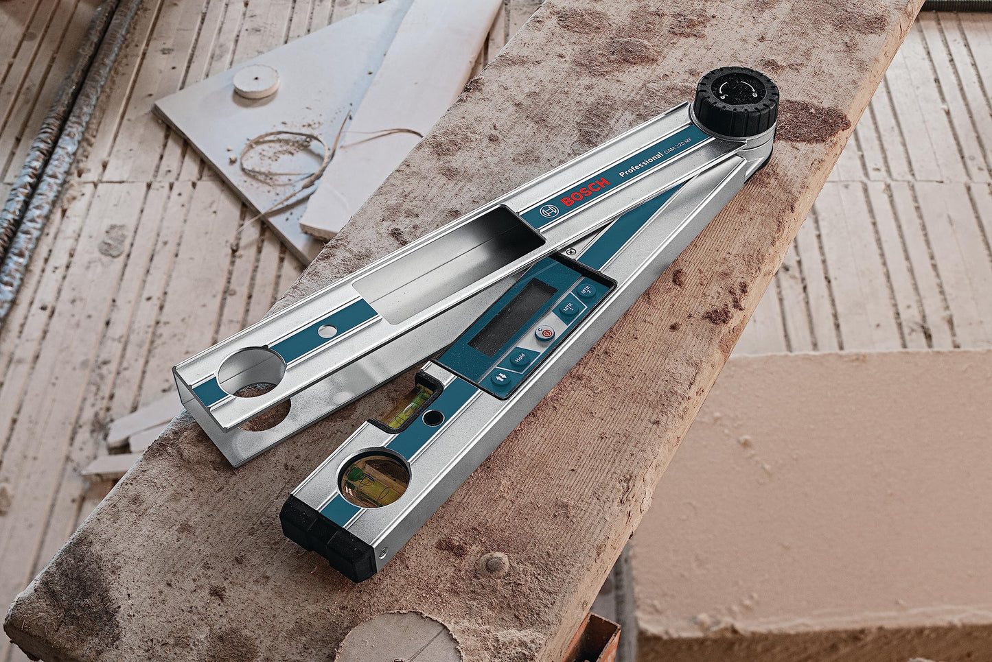 BOSCH GAM 220 MF 4-in-1 Digital Angle Finder, Includes Leg Extension, 4 AA Batteries, & Carrying Case