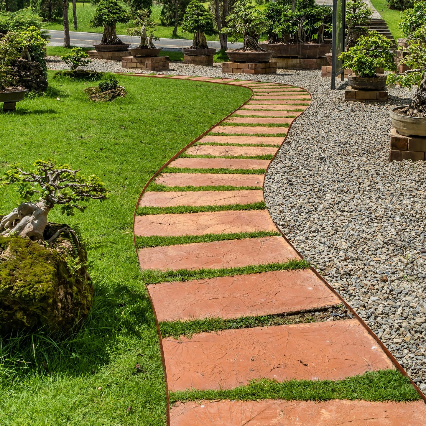 Worth Garden 10-Pack Corten Steel Landscape Lawn Edging - 5in H (2.5" above ground + 2.5" spikes) Rust Patina Bendable Metal Strips - Hammer-in Border with 11 Clips - Yard Pathway Divider (33Ft Total)