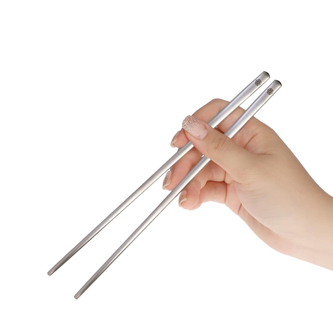 BAPMOO Korean Spoon and Chopsticks Set, 18/10 Stainless Steel Sujeo Gift Set for One, Laser Engraved Floral Spoon, Gift-Ready Korean Tableware