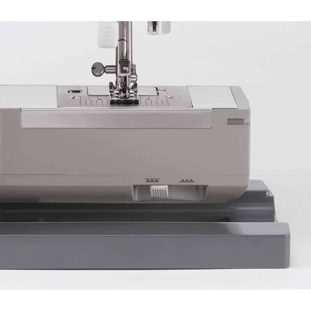 Singer 4411EXTBUND Heavy Duty 4411 Sewing Machine with Extension Table