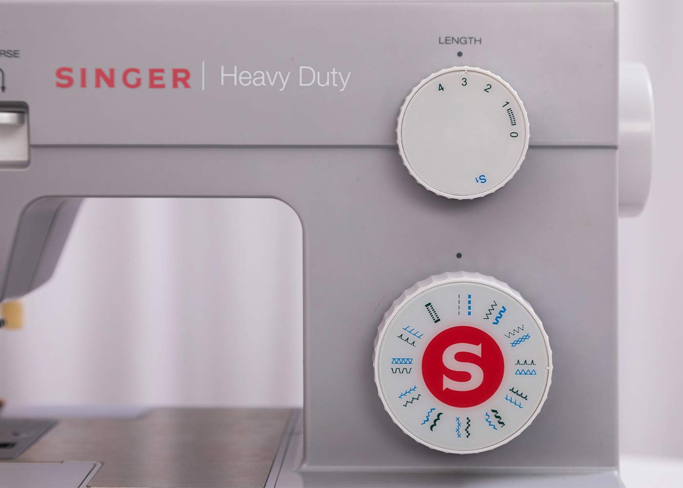 SINGER | Heavy Duty 4423 Sewing Machine