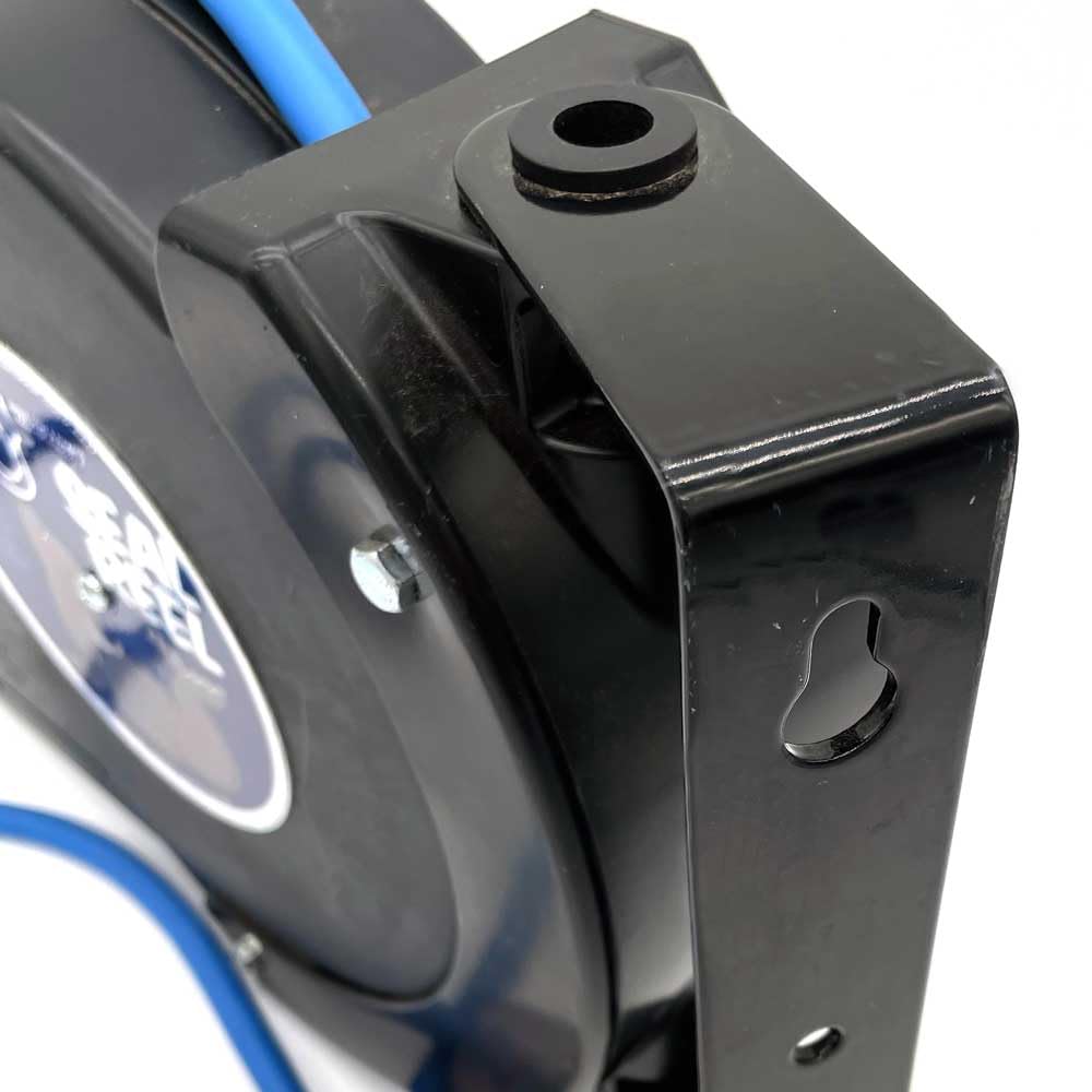 SEAL REEL 40ft. 16/3 SJEOOW Cable Outdoor/Watertight Retractable Cord Reel, Watertight, Heavy-Duty with 15A Breaker, Retractable to 10° F, Includes 2 Mounting Brackets,180° Swivel Mount.