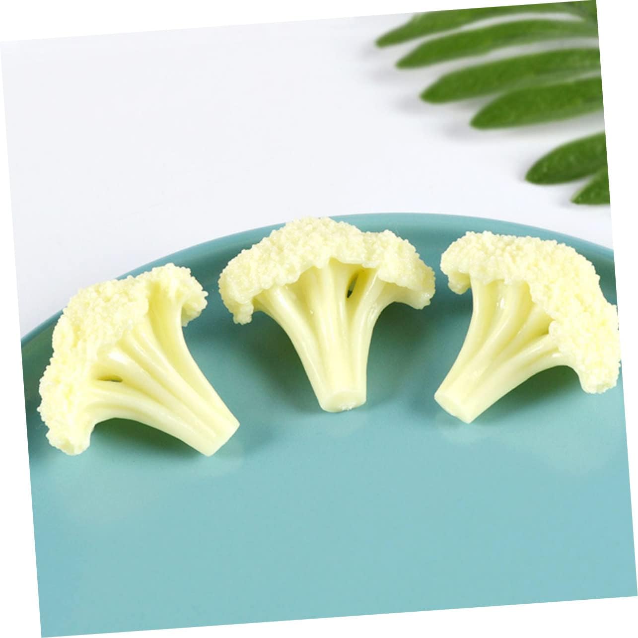 Unomor Realistic Fake Cauliflower Model for Display and Decor