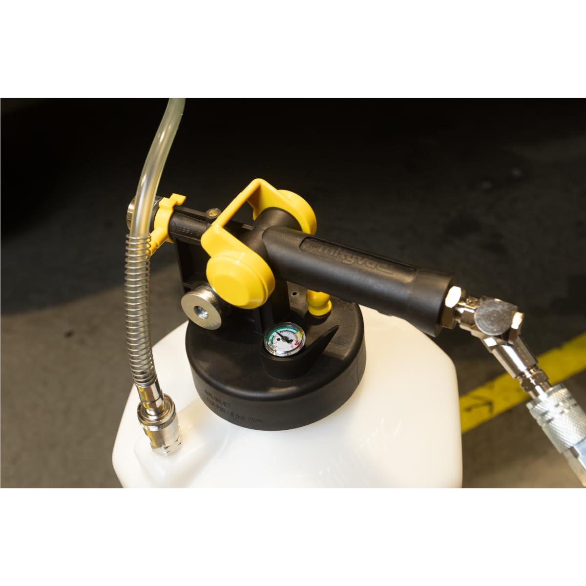 Mityvac MV7120 Fluid Extractor Dispenser for Evacuating, Topping-Off, Refilling Reservoirs or Bleeding Hydraulic Brake/Clutch Systems, 5.3 Gallon, 120 PSI, Compressed Air, Vacuum or Positive Pressure