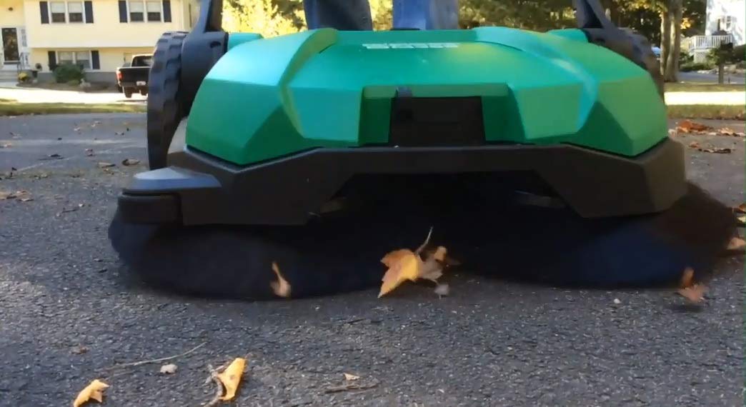 Bissell BigGreen BG355 Deluxe Triple Brush Push Power Sweeper, 21”, 9 gal Debris Container, 43" Height, 21" Width, Polypropylene, Green