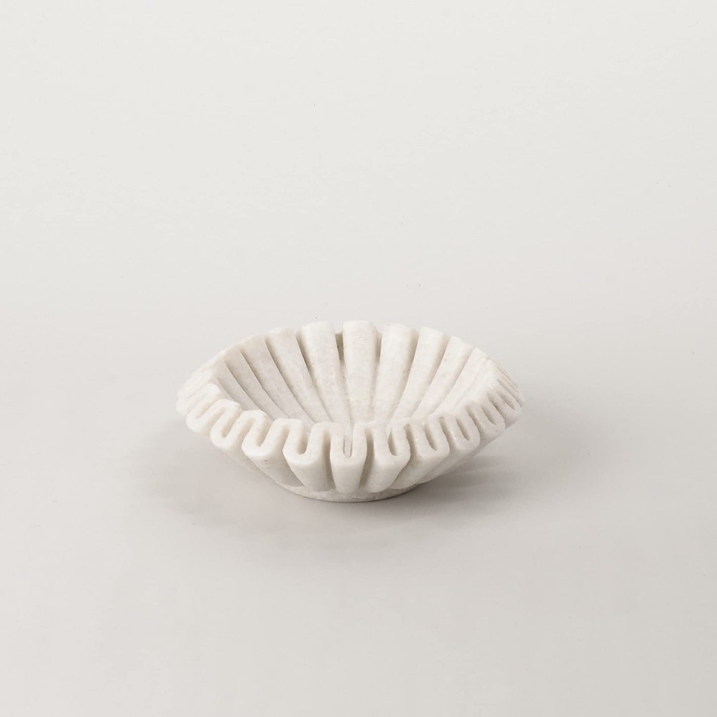 PUSHPA EXPORTS Marble Ruffle Bowl Decorative Marble Scallop Bowl Flower Bowl Fruit Bowl Ruffled Marble Bowl Jewelry Dish Christmas Gift Decorative Bowl (2 Pieces of 6 inch)