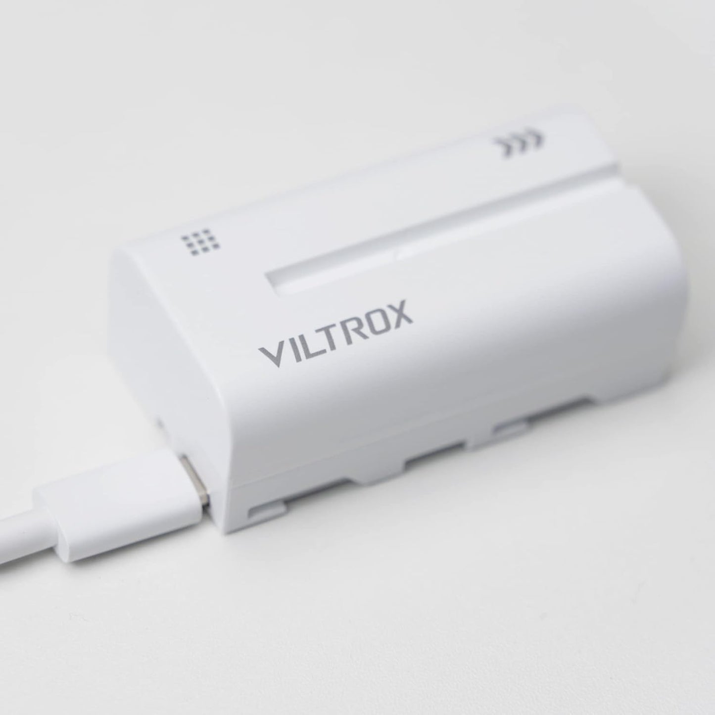 VILTROX 2 Pack NP-F550 2200mAh NP-F970 F960 F950 F770 F750 F570 F550, Battery, Replacement of Sony Compatible Godbox