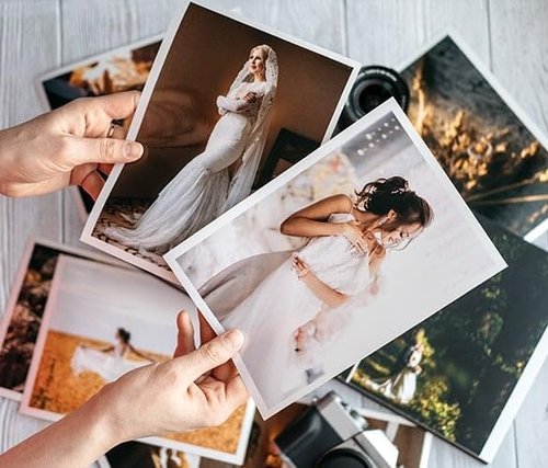 Custom 5x7 Photo Prints by [Brand Name] - 4 Pack - Upload Your Photos in Glossy or Matte Finish
