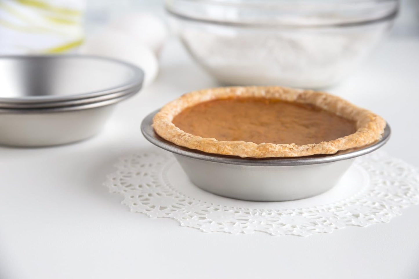 Freedom Farms Mini Pie Pan 4-Piece Set, 5 Inch, Non-Stick Individual Dish Pie Plate, Round Tin Pie Pan, Small Metal Bakeware for Baking Pot Pies, Cakes, Quiches, Tarts, Desserts (4)