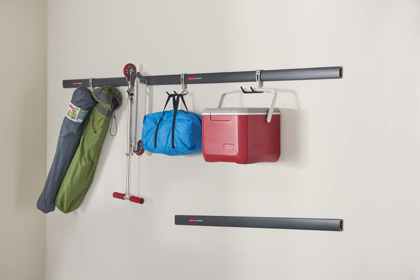 Rubbermaid FastTrack Cord Hook - Heavy-Duty Garage Storage for Cords, Ropes & Hoses