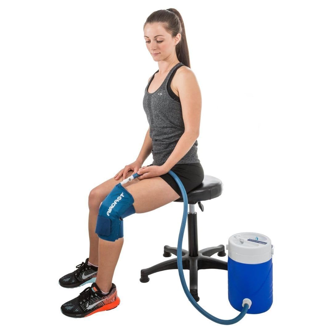 Aircast Cryo/Cuff Cold Therapy: Knee Cryo/Cuff with Non-Motorized (Gravity-Fed) Cooler, Medium