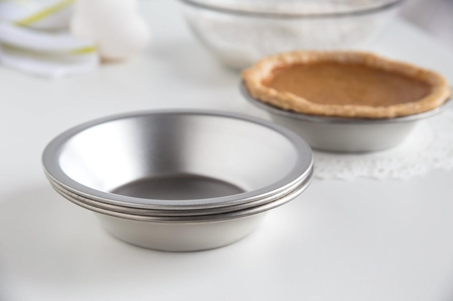 Freedom Farms Mini Pie Pan 4-Piece Set, 5 Inch, Non-Stick Individual Dish Pie Plate, Round Tin Pie Pan, Small Metal Bakeware for Baking Pot Pies, Cakes, Quiches, Tarts, Desserts (4)