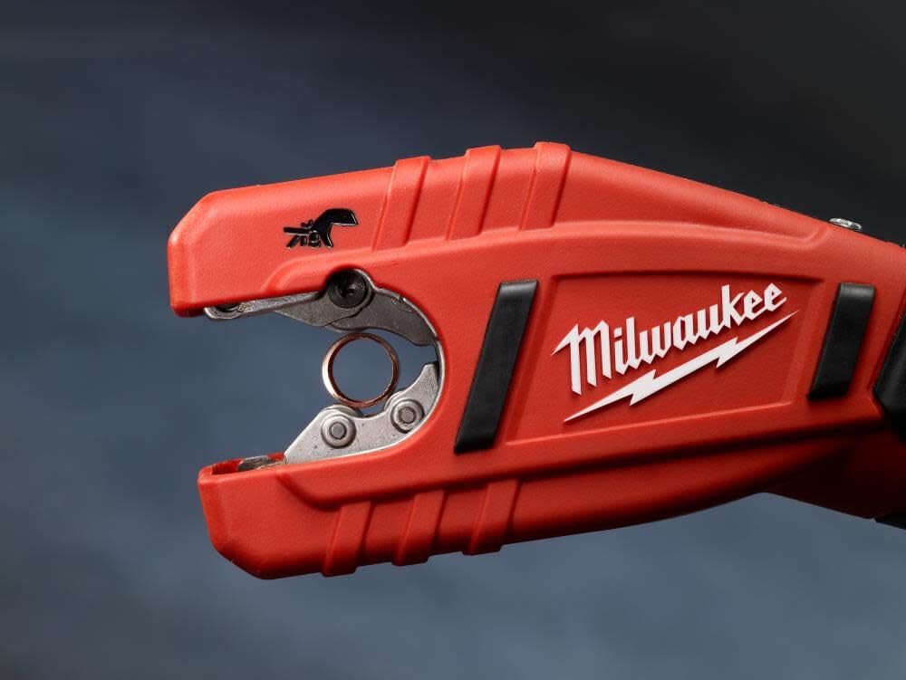 Milwaukee 2471-21 12-Volt Copper Tubing Cutter Kit
