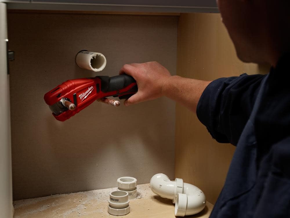 Milwaukee 2471-21 12-Volt Copper Tubing Cutter Kit