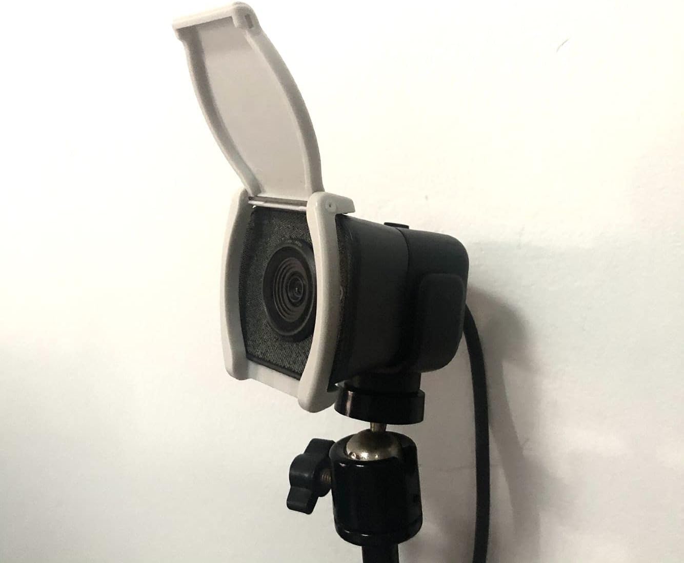 LZYDD Webcam Privacy Shutter - White Lens Cap for Logitech StreamCam
