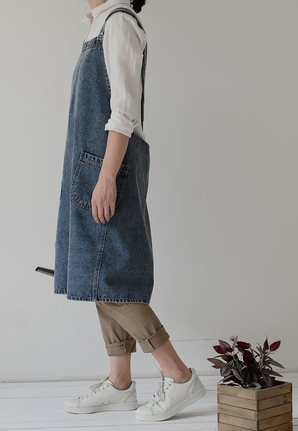 BCHWAY FAMILY Denim Apron with Large Pockets for Cooking Kitchens, Gardening Aprons for Women Men, Bib Jean Apron for Arts Cafe Work (Style B, Deep Blue)