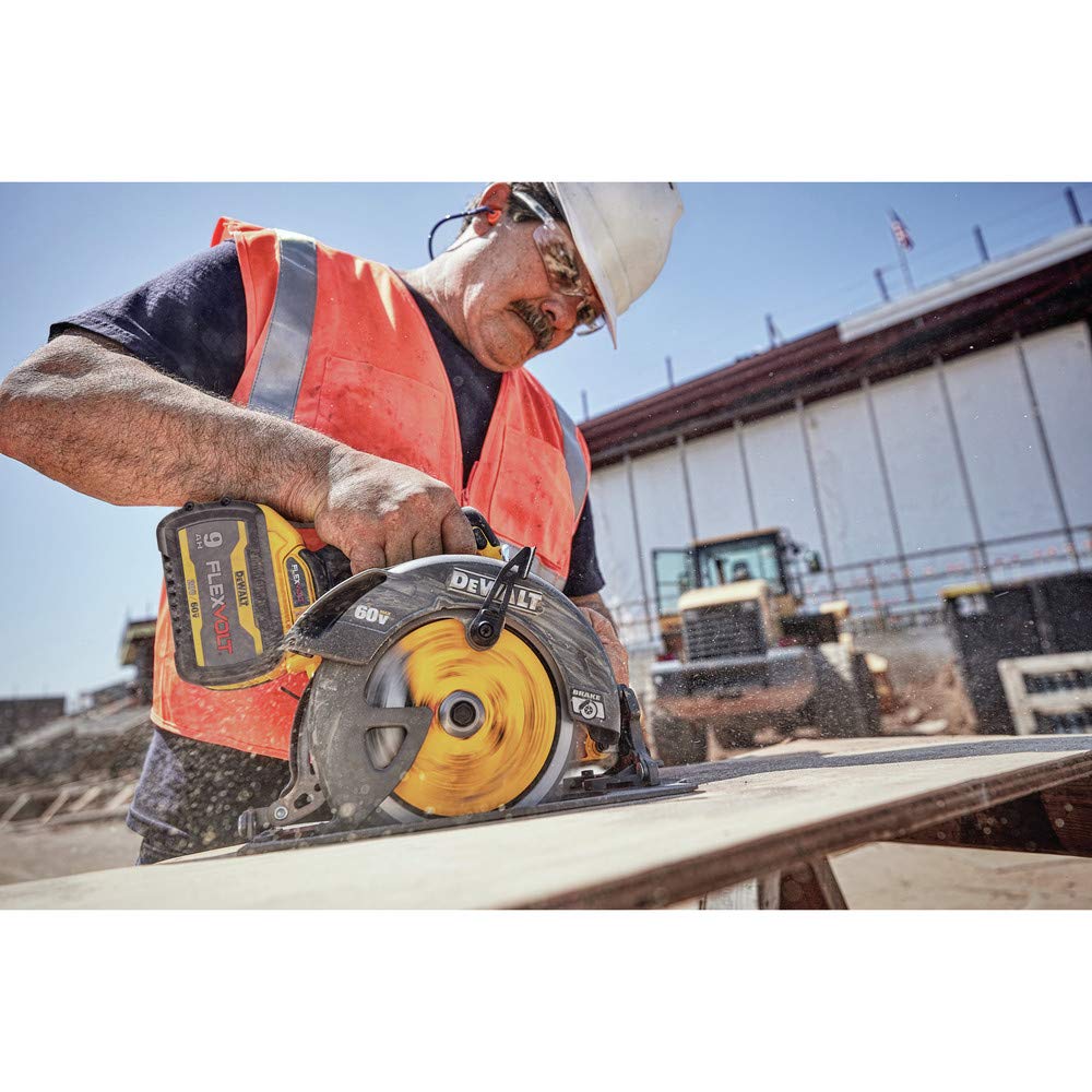 DEWALT FLEXVOLT 60V MAX* Circular Saw with Brake, 7-1/4-Inch, Tool Only (DCS578B)