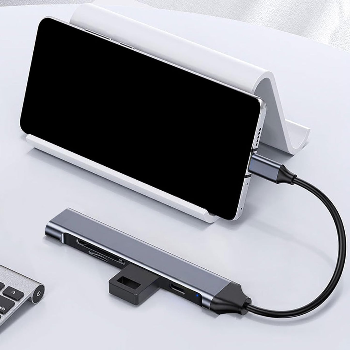 YUGSHNKFC 5 1 USB C Hubs in USB C/USB Adapter Docking Station with USB Port USB C Port Memory Card USB C Adapter
