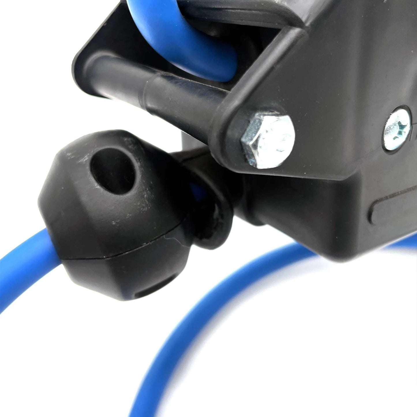 ARCTIC LEASH 30ft. 14/3 SJEOOW Cable, Outdoor/Watertight, Extreme Cold Weather Retractable Extension Cord Reel – with 20A Resettable Breaker, 180° Swivel Mount, Retractable to -60°F.