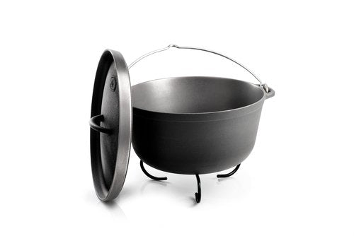 GSI Outdoors Guidecast 5qt Dutch Oven | Cast Iron Dutch Oven for Camping, Cabin and Home Kitchen